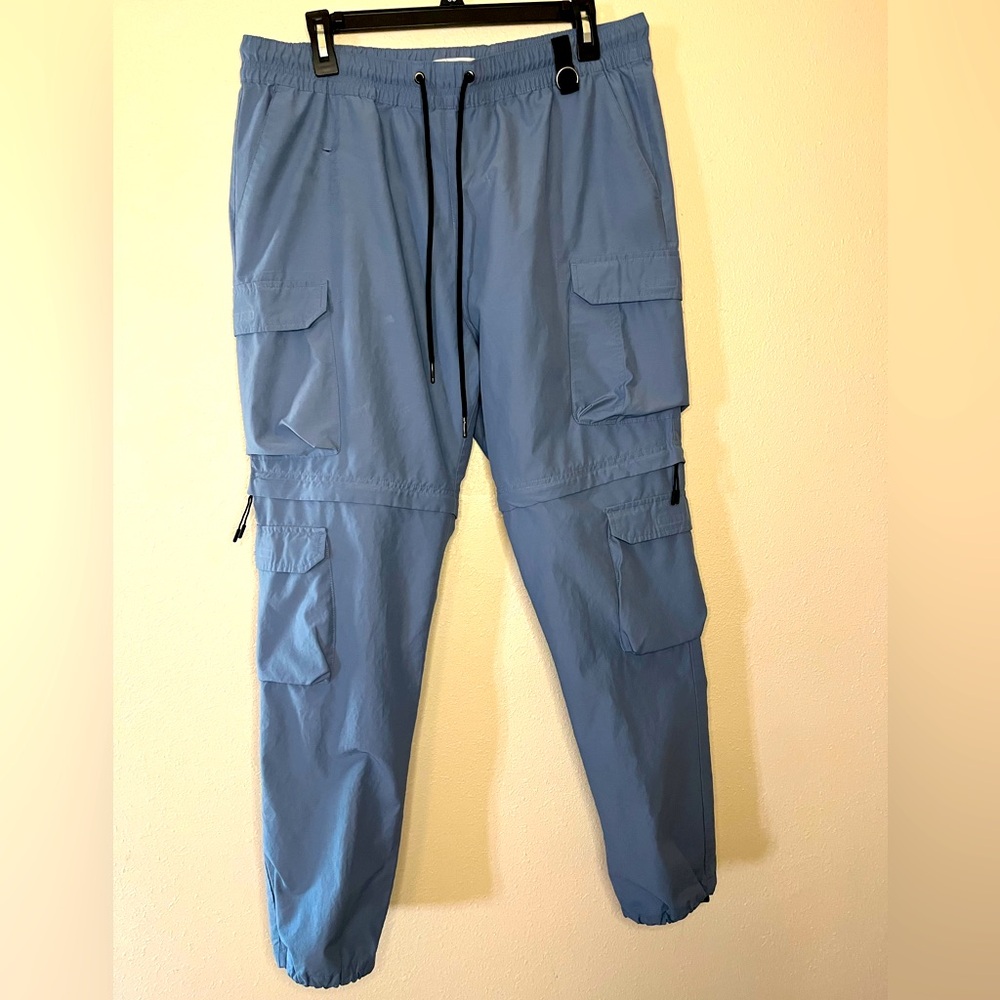 PacSun Men’s blue zip-off cargos. Size L